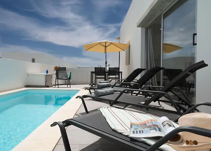 Valencia Villa Playa Blanca